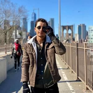 Meet your Posher, Henjeld